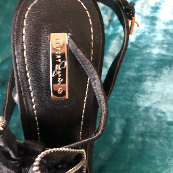 Report Signature Ruffle Stilettos - Picture 2 of 7